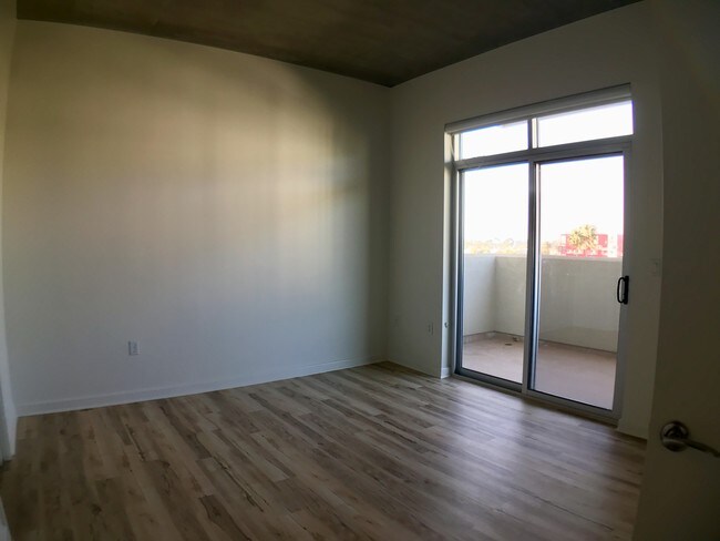 Building Photo - 3740 Park Blvd