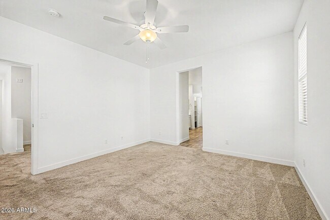 Building Photo - 5516 S Dillon Cir
