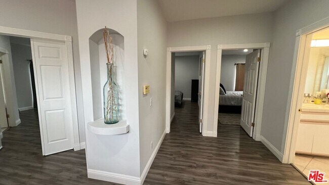 Building Photo - 29934 Triunfo Dr