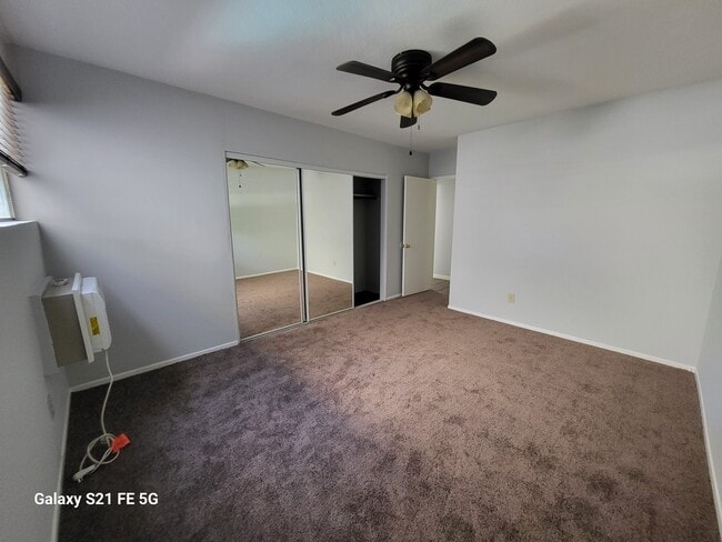 Building Photo - 540 N Florence St