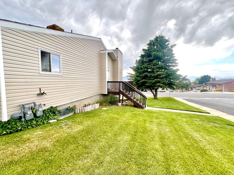 Building Photo - 674 N 1060 W