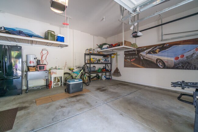 Building Photo - Luxury Golf Course Town Home with Master Suite on Main Level