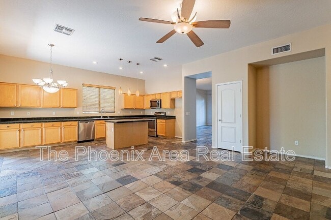 Building Photo - 2287 W Periwinkle Way
