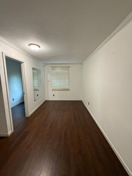 Building Photo - 3301 Thunderbird Ln