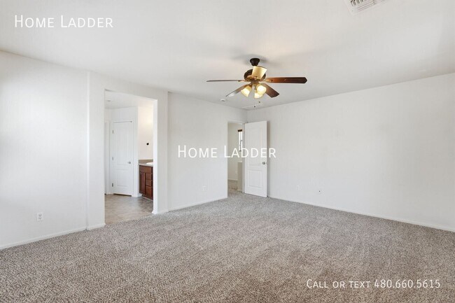 Building Photo - 1035 S Cheshire Ln
