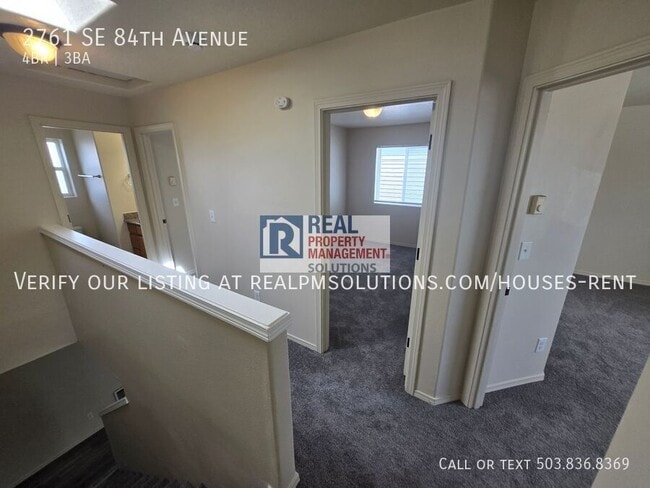 Building Photo - 2761 SE 84th Ave