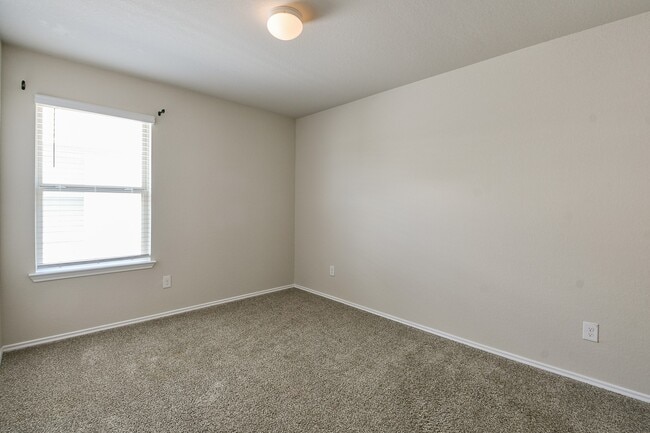 Building Photo - 16744 Lonely Pines Dr