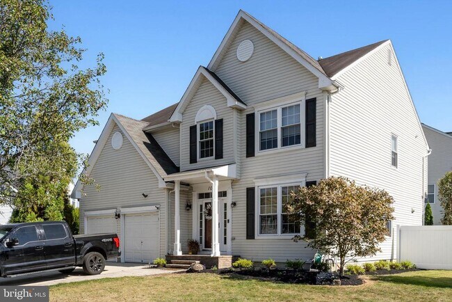 Building Photo - 105 Quarterhorse Ct