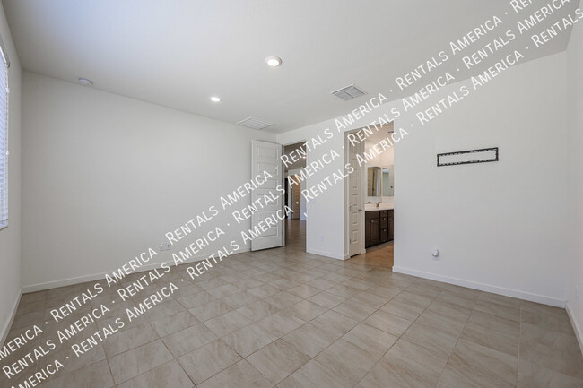 Building Photo - 4806 S 110th Ave