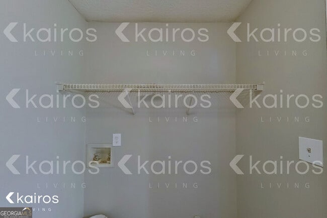 Building Photo - 223 Peltry Dr