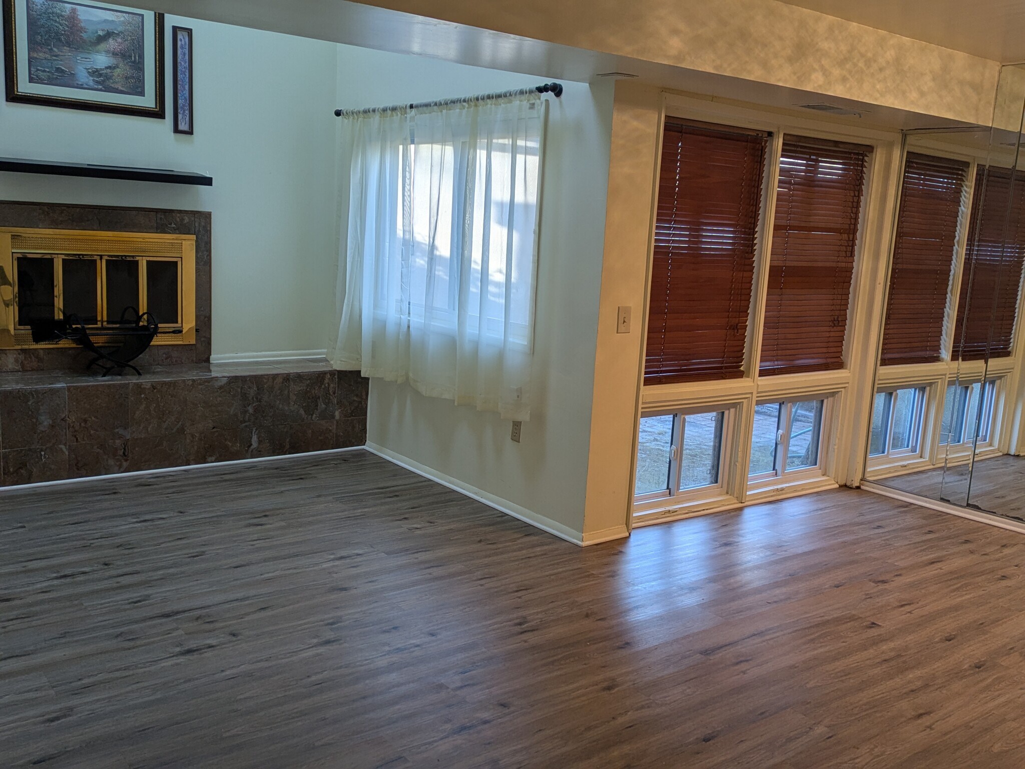 Family and Dinning room - 11222 Snowflake Ct