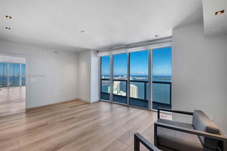 Building Photo - 465 Brickell Ave
