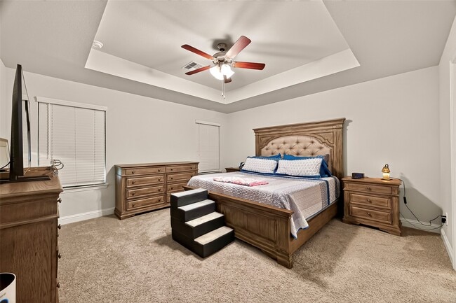 Building Photo - 2605 Golden Palms Ln