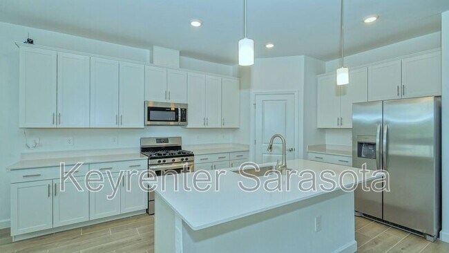 Building Photo - 4873 Seafoam Trl