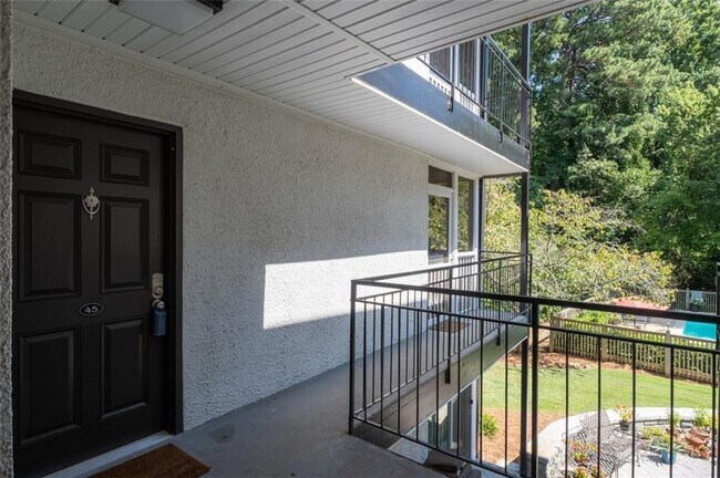 Building Photo - 1445 Monroe Dr NE