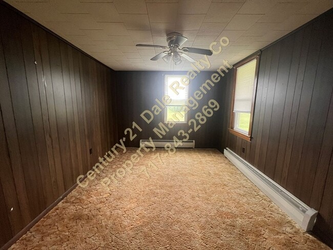 Building Photo - 4 BR Home in Red Lion School District