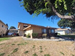 Building Photo - 10 La Pera Ct