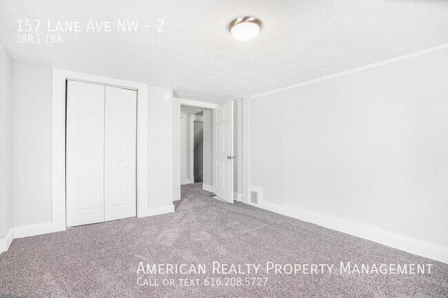 Building Photo - 157 Lane Ave NW