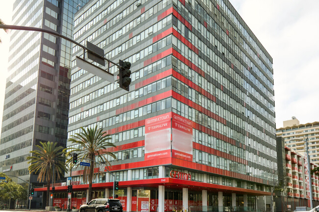 Building Photo - 3540 Wilshire Blvd