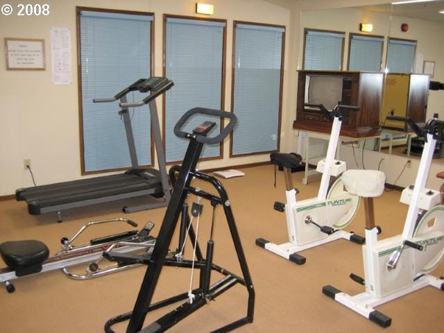 Building Photo - 13775 SW Scholls Ferry Rd