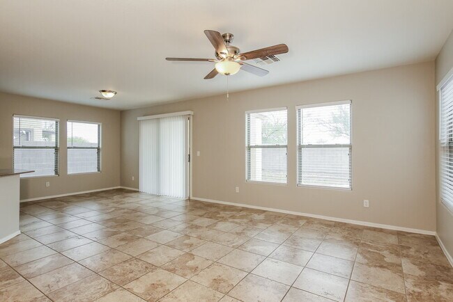 Building Photo - 40333 W Helen Ct