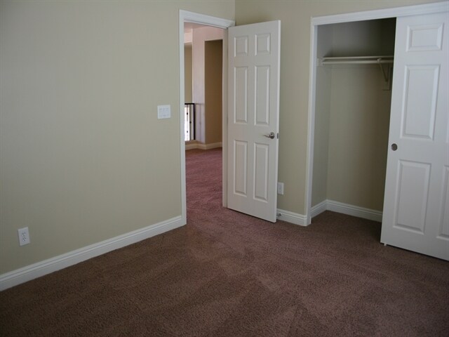 Building Photo - 2812 E Gables Vale Ct