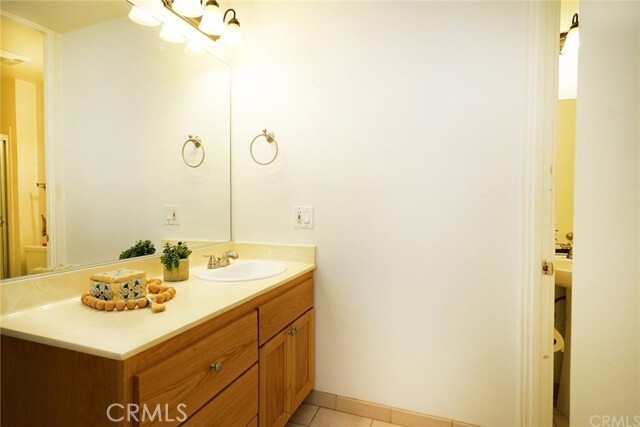 Building Photo - 6542 Ocean Crest Dr