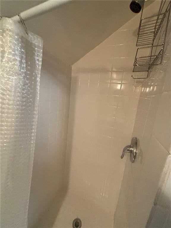 Building Photo - 712 Hope St