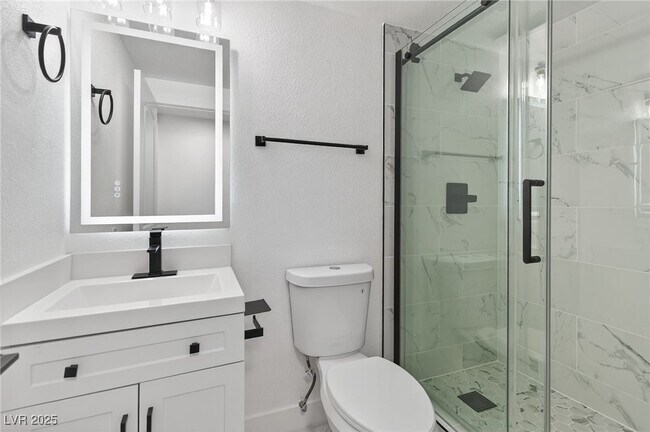 Building Photo - 405 Scenic Dr