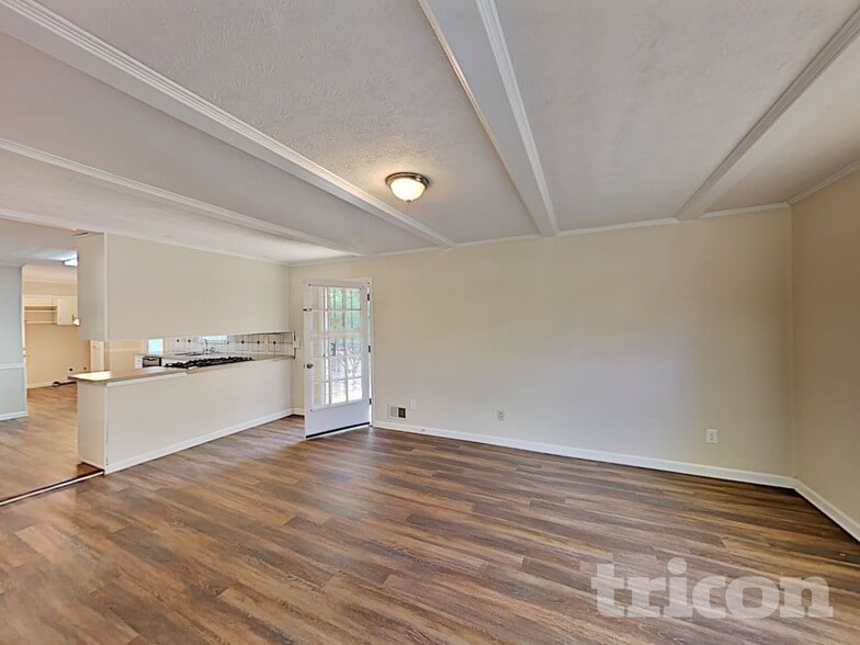 Building Photo - 3865 Brushy Wood Dr