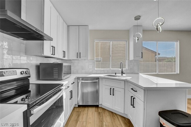 Building Photo - 6009 W Carpenteria Way