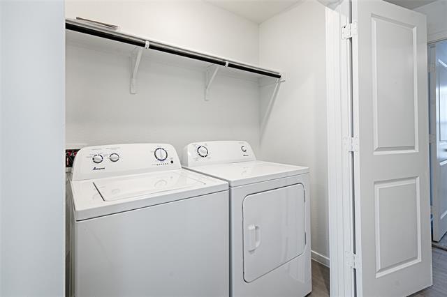 Building Photo - 1213 Falcon Hts Dr