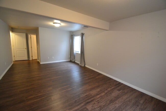 Building Photo - 2721 Crooked Vine Ct