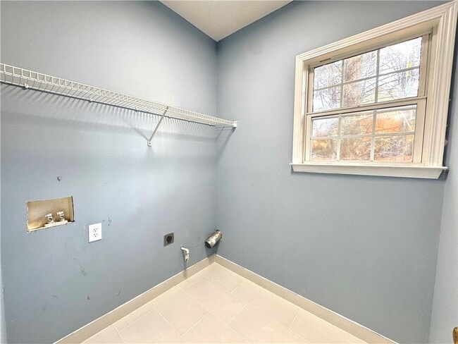 Building Photo - 3190 Oxwell Dr NW