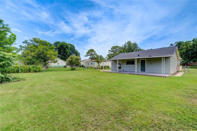 Building Photo - 10111 Fonville Dr