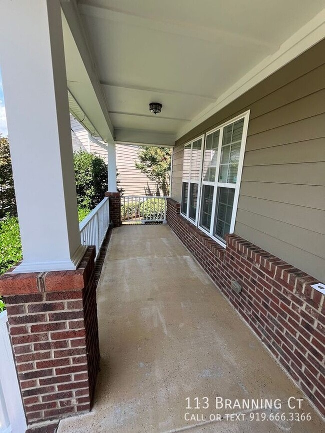 Building Photo - 113 Branning Ct