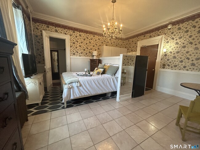 Building Photo - 40 Franklin St