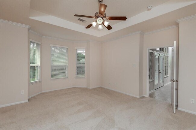 Building Photo - 314 Trillium Dr