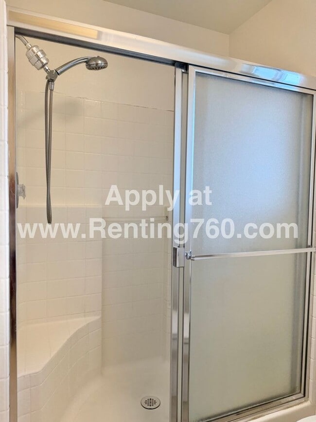 Building Photo - Spacious 4 Bed Home in Copper Hills Neighborhood!