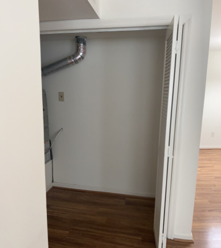 Building Photo - 2122 Acklen Ave