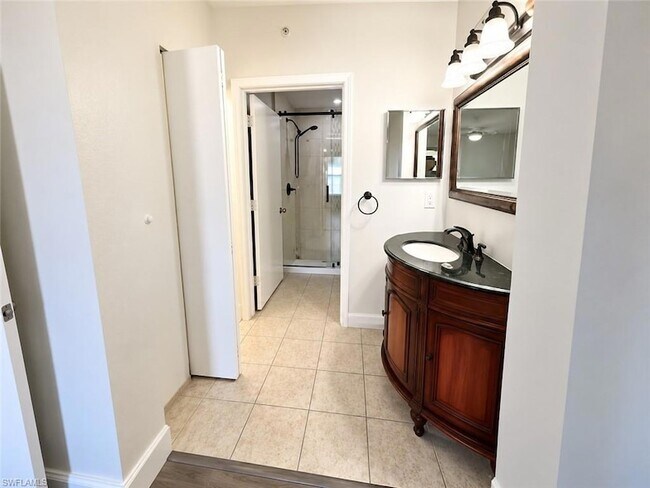 Building Photo - 8275 Ibis Club Dr