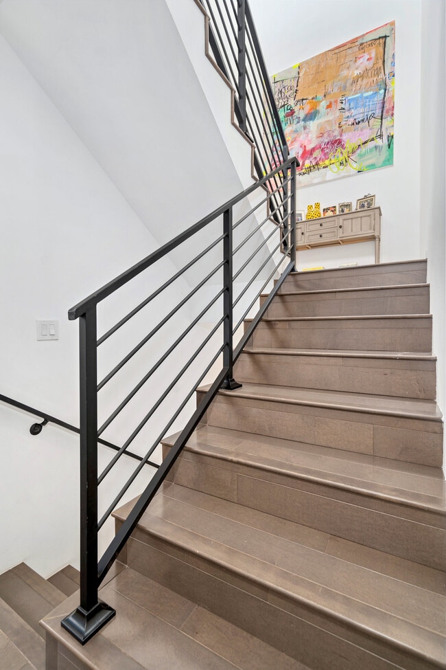 Building Photo - 3218 Ibis St