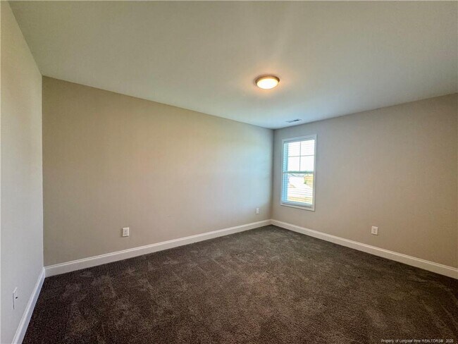 Building Photo - 75 Doubletree Ln