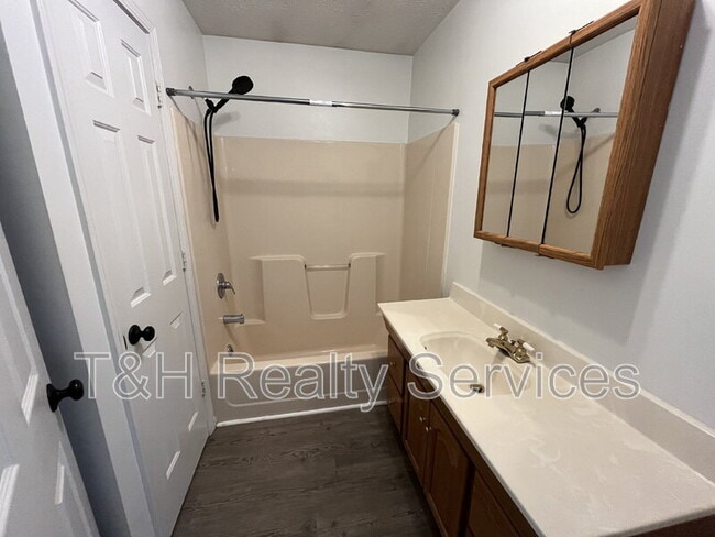 Building Photo - 4807 IN-39