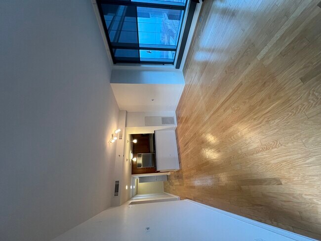 Building Photo - 60 E Monroe St