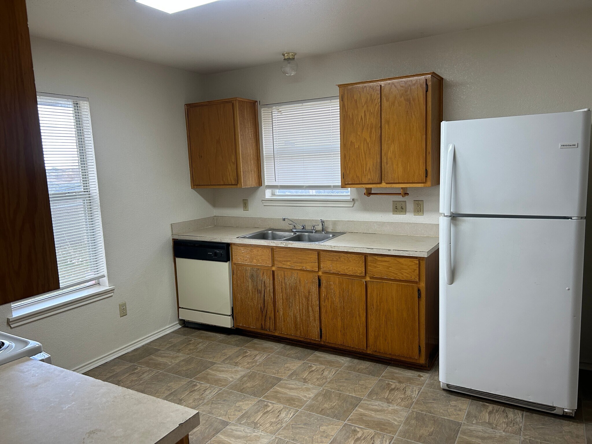 Building Photo - 2707 Mason Dr