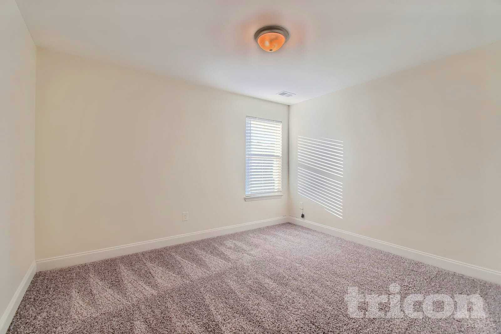 Building Photo - 533 Sprayberry Dr