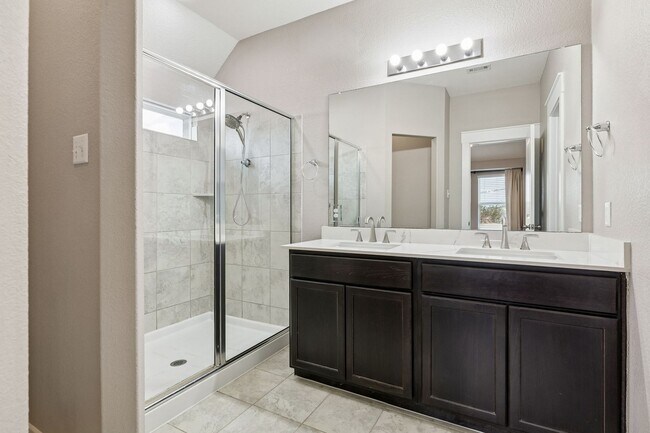 Building Photo - 128 Gidran Trail