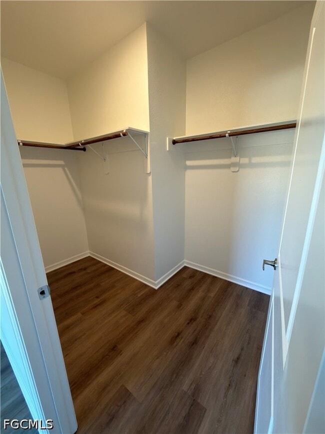 Building Photo - 2381 Oleander St