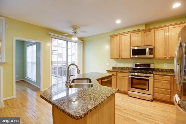 Building Photo - 4609 Fair Valley Dr